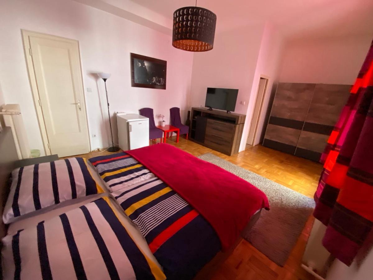 Monolit Budapest Center Guesthouse エクステリア 写真