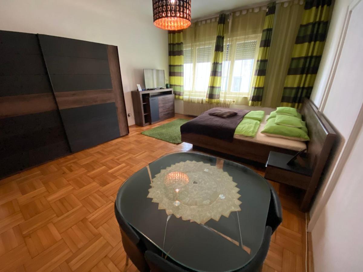 Monolit Budapest Center Guesthouse エクステリア 写真