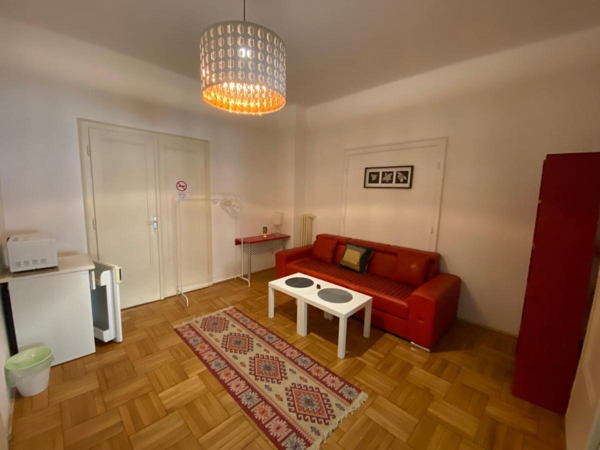 Monolit Budapest Center Guesthouse エクステリア 写真