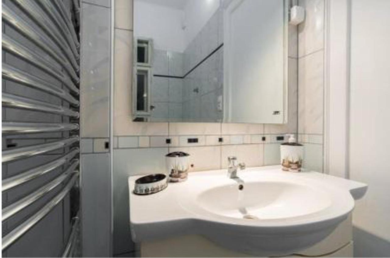 Monolit Budapest Center Guesthouse エクステリア 写真