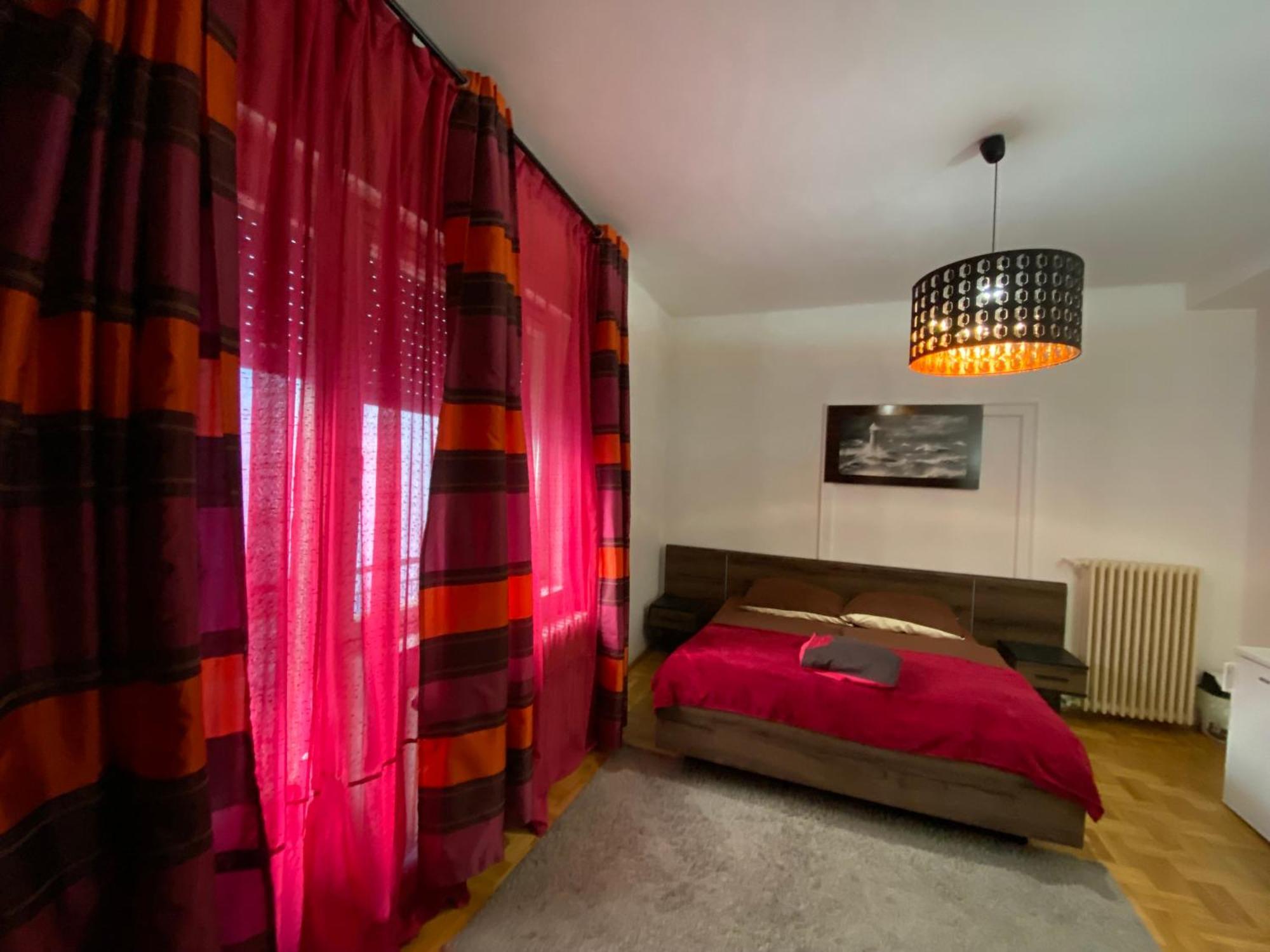 Monolit Budapest Center Guesthouse エクステリア 写真